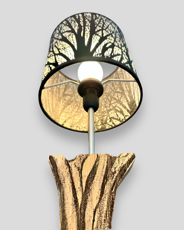 Gravur Baum Baumstamm Tischlampe Lampenschirm