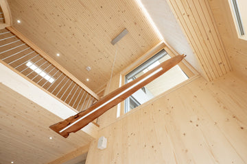 Hängelampe mit 4 Meter langen Aufhängungsseilen