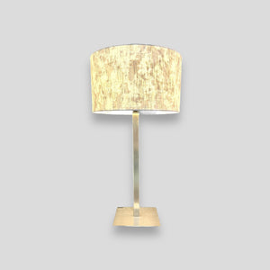Elegante Edelstahl-Stehlampe für Wohnzimmer und Wohnbereich