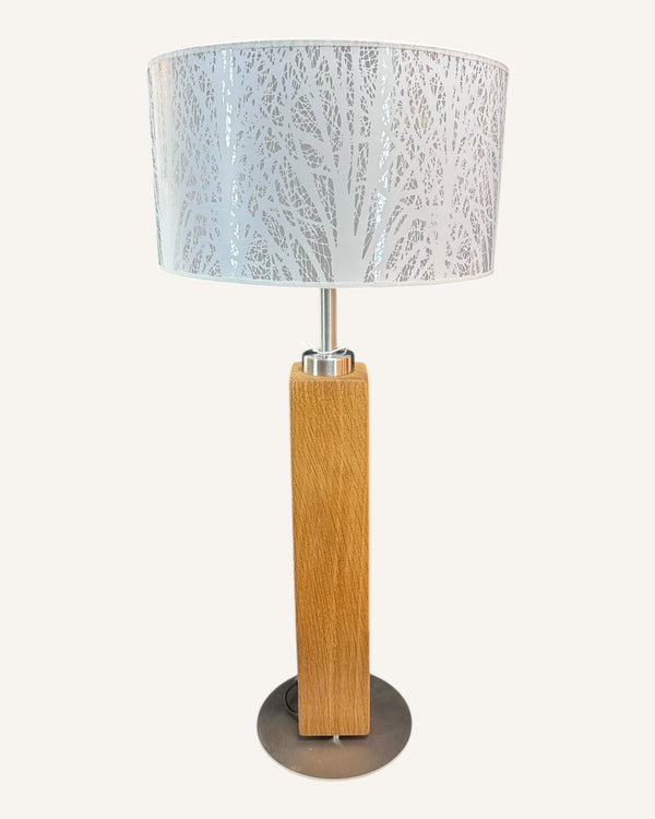 Tischlampe aus Altholz Eiche, Lampenschirm weiss mit Baummotiv