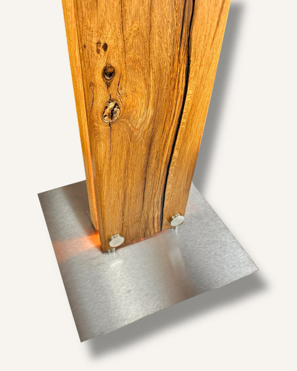 Stehlampe aus Altholz Eiche mit LED dimmbar