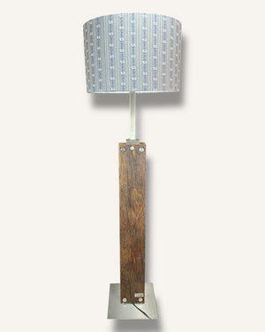 Handgemachte Stehlampe mit dimmbarem LED-Band und Stoffschirm aus Baumwolle