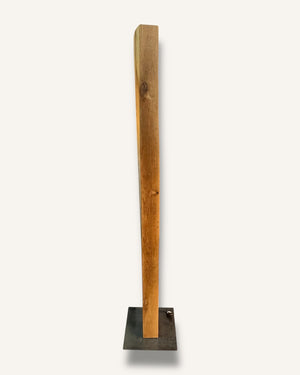 205 cm hohe Stehlampe aus Eiche mit stimmungsvoller LED-Beleuchtung