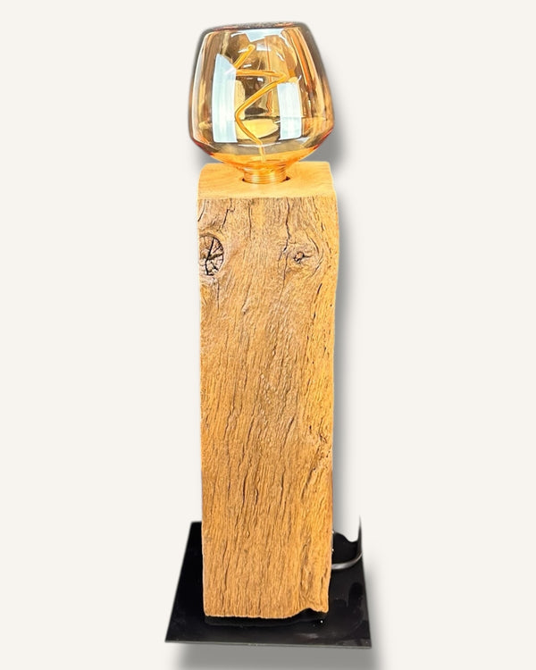 Dekorative Unikat-Tischeuchte, Eichenholz mit Ambiente-Glühbirne