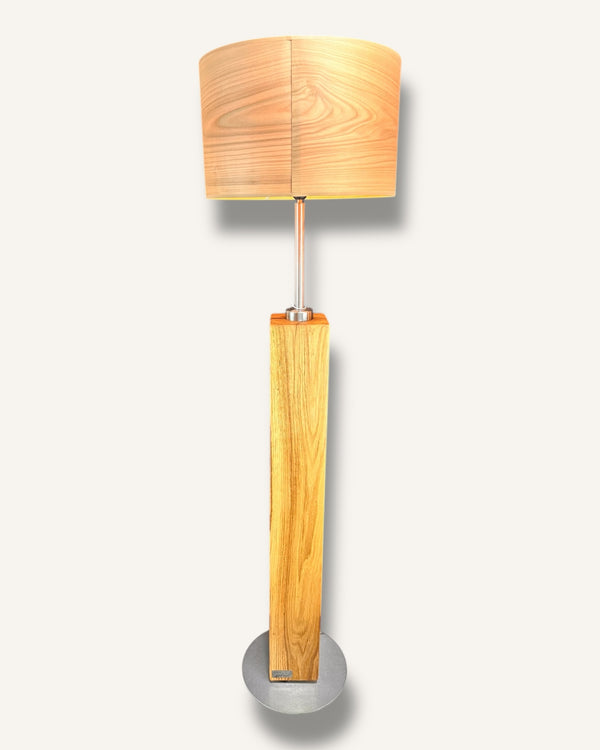 Stehlampe aus Altholz Eiche, Lampenschirm Echtholz Furnier Birke