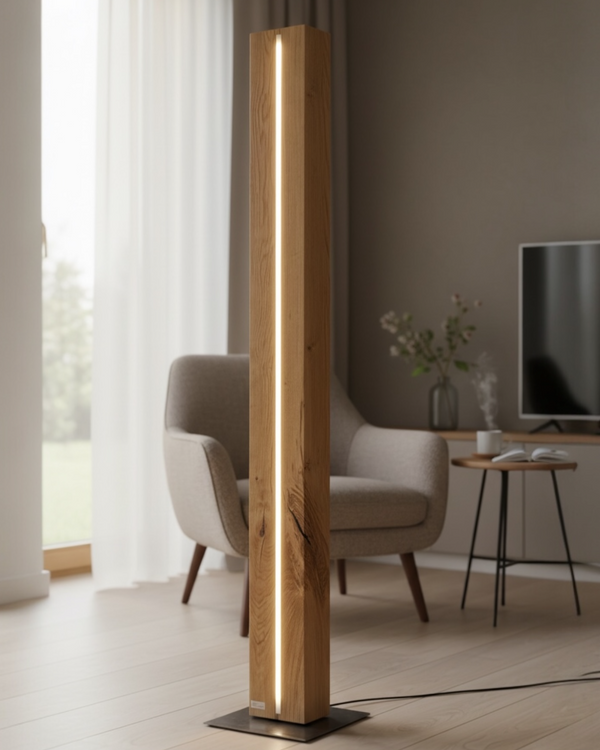 Unikate Stehleuchte aus einem Altholz Eichenbalken, LED dimmbar