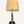 Hochwertige Tischlampe mit gelbem Stoffschirm und zeitlosem Design