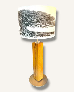Tischlampe aus Altholz Eiche mit echtem Baumdesign | Handgefertigtes Unikat