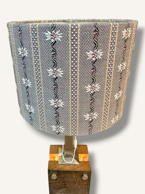 Tischleuchte Altholz Eiche Alpen-Chic mit Ambiente LED