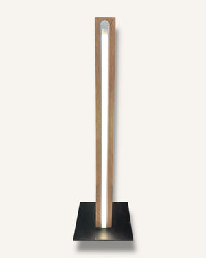 Stilvolle Holzleuchte mit warmem LED-Ambientelicht