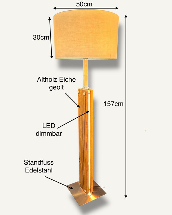 Stehlampe aus Altholz Eiche mit LED dimmbar