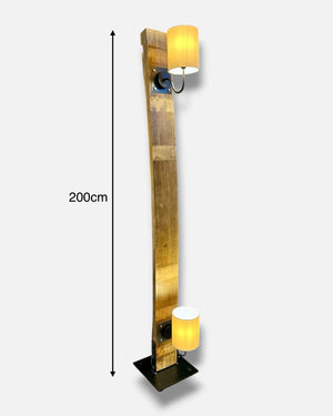 Stehleuchte aus alter Weinfassdaube mit LED und zwei Lampenschirmen