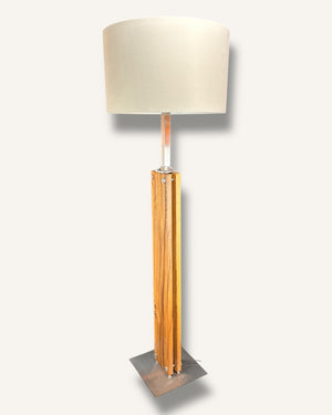 Stehlampe aus Altholz Eiche mit LED dimmbar