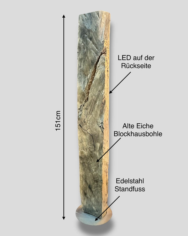 Unikat Stehleuchte Altholz Eiche Blockhausbohle, LED als indirekte Beleuchtung