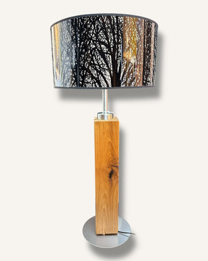 Elegante Tischlampe aus Eichenbalken für Sideboard oder Kommode