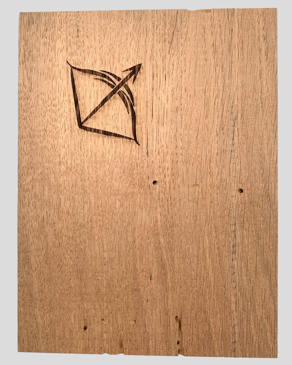 Schütze Symbol Sternzeichen Gravur Holz