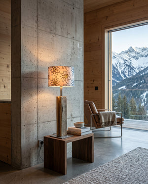 Tischlampe aus alter Eiche und gebürstetem Edelstahl mit Edelweiss-Schirm